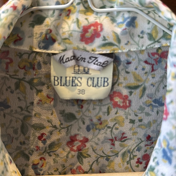 Blues Club made in Italy blouse. Size US4 - Picture 2 of 8